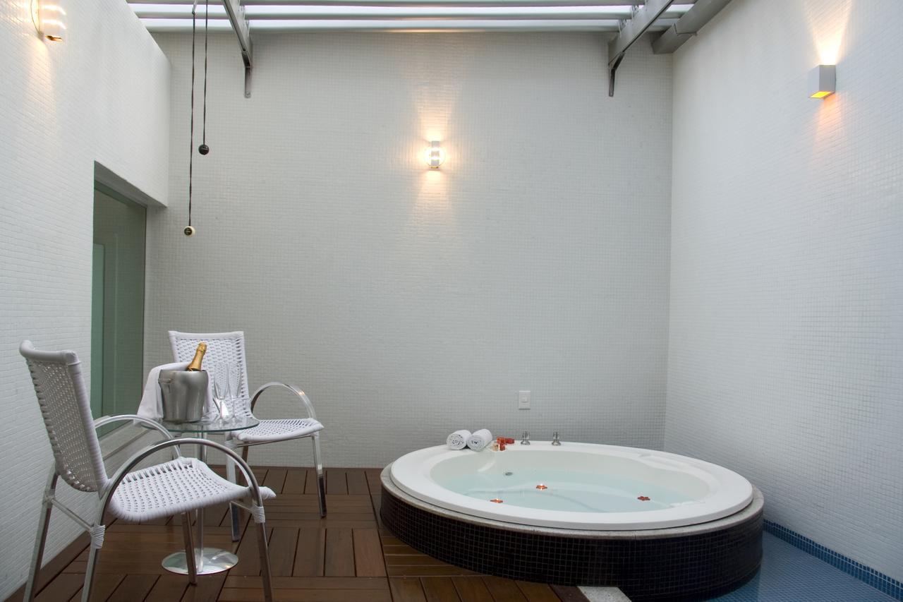 Motel Chalet (Adults Only) 벨루오리존치 외부 사진